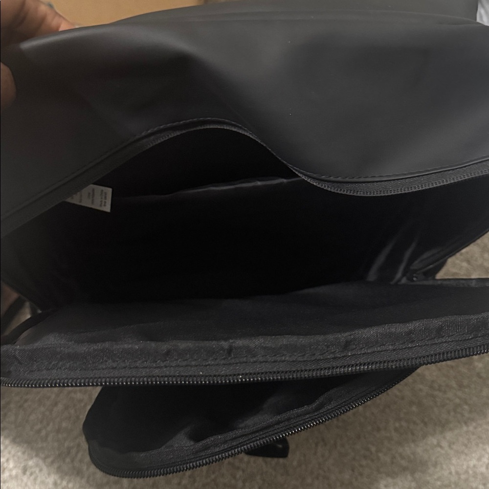 Vrst Black Polyester Backpack - image 4